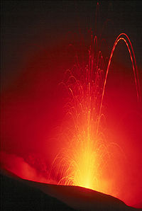 200px-Stromboli_Eruption